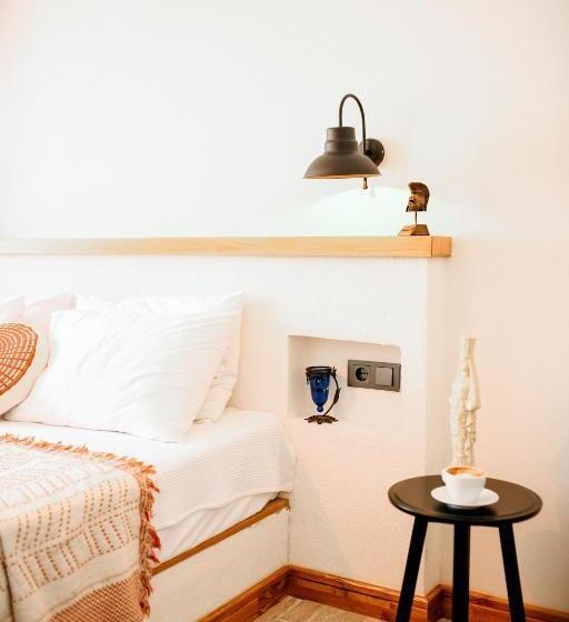 标准间带阳台, Kallinos Boutique