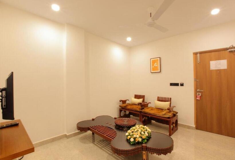 キングサイズベッドのスーペリアルーム, Prince