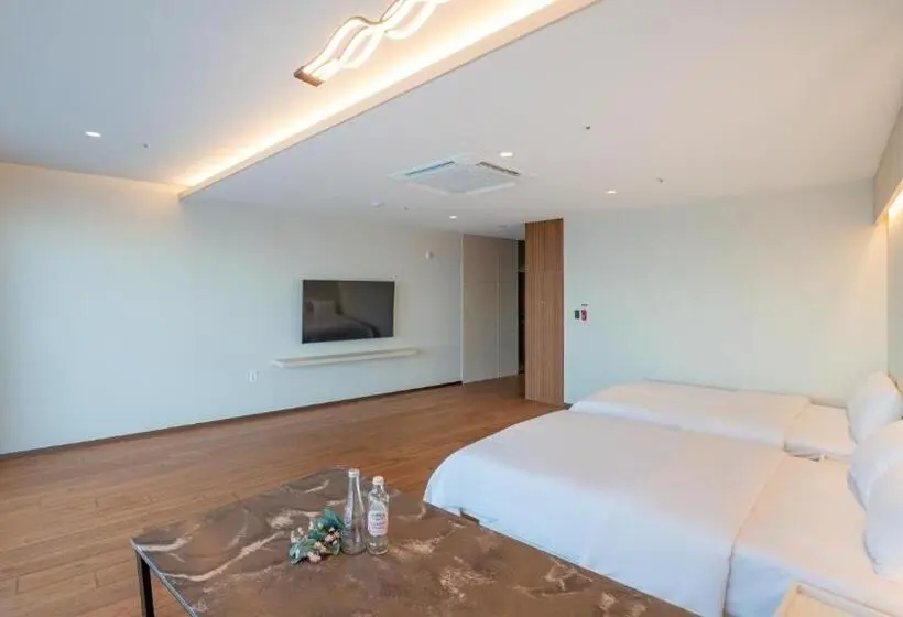 Standardzimmer mit Meerblick, Sharp & Flat
