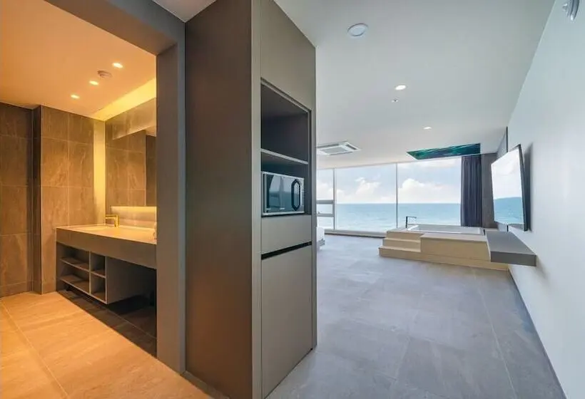 Deluxe Zimmer mit Meerblick, Sharp & Flat