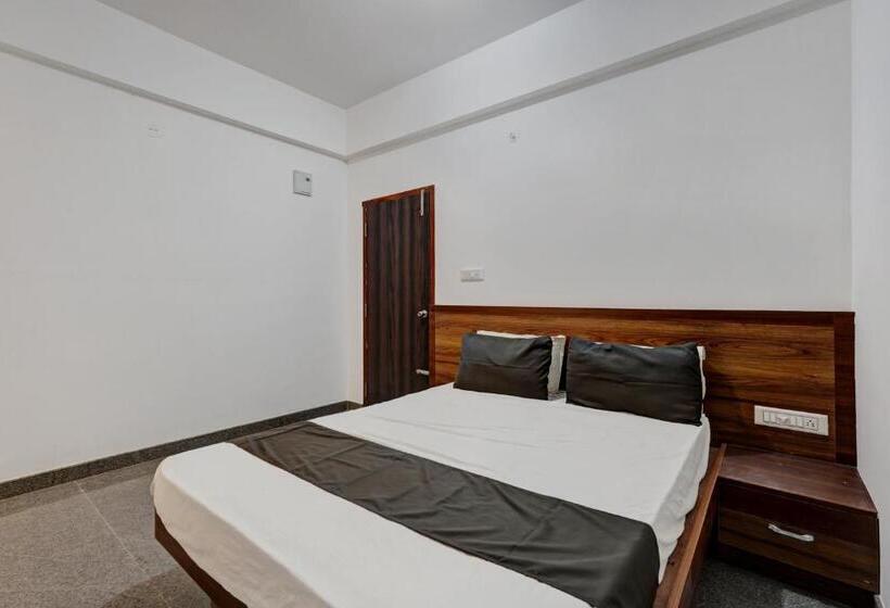 Трехместный Номер Классика, Oyo Hotel Bungalow Inn Lodging & Boarding