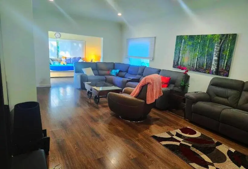 ４ベッドルームハウス, Stayspro   Glamorous Beverlywood Residence Near Everything La