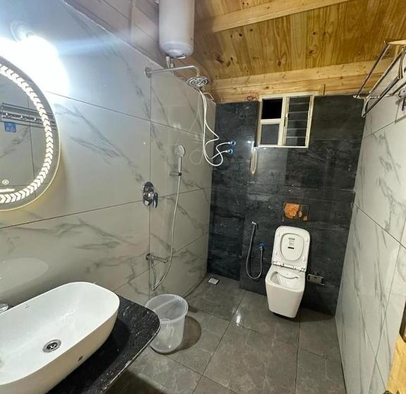 חדר סטנדרט לשלושה עם נוף לגינה, Coorg Jungle Mist