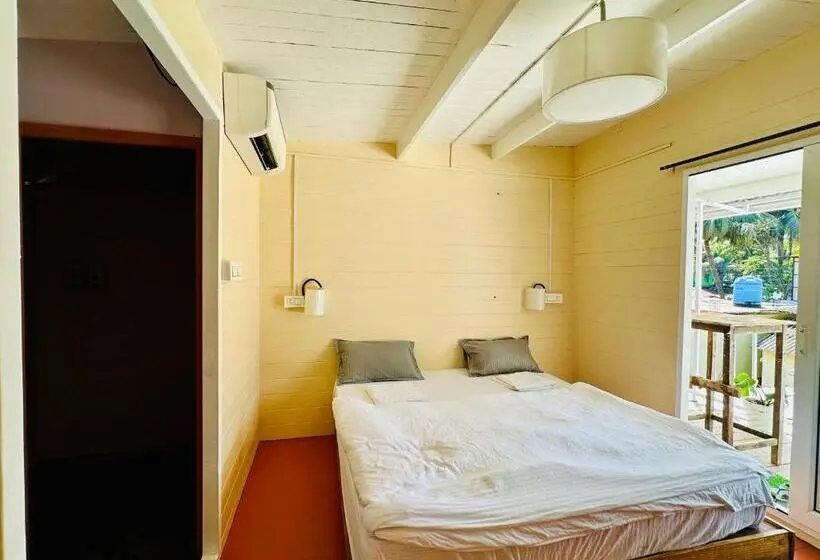 Quarto deluxe, Coco Hostel Goa