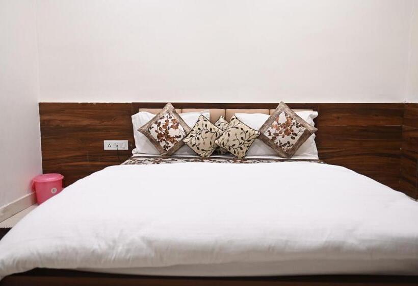 Трехместный Номер Deluxe, Golden Paradise By Tag Your Trip Near Golden Temple