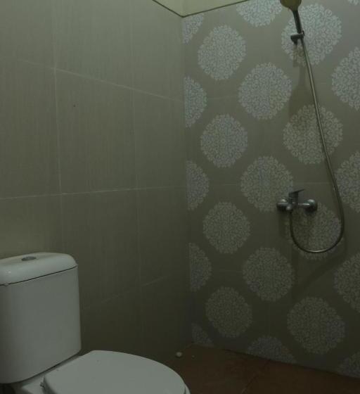 جناح ديلوكس, Oyo 93203 Kost Eksklusif Syariah