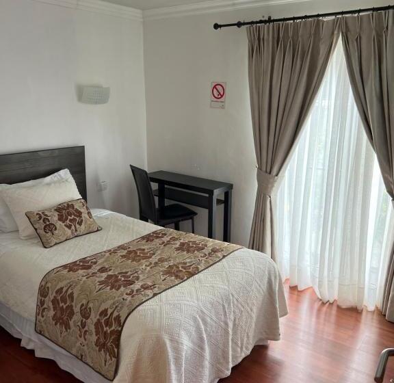 اتاق استاندارد یک تخته با بالکن, San Enrique