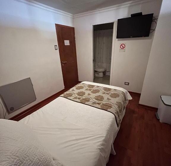 اتاق اکونومی یک تخته, San Enrique