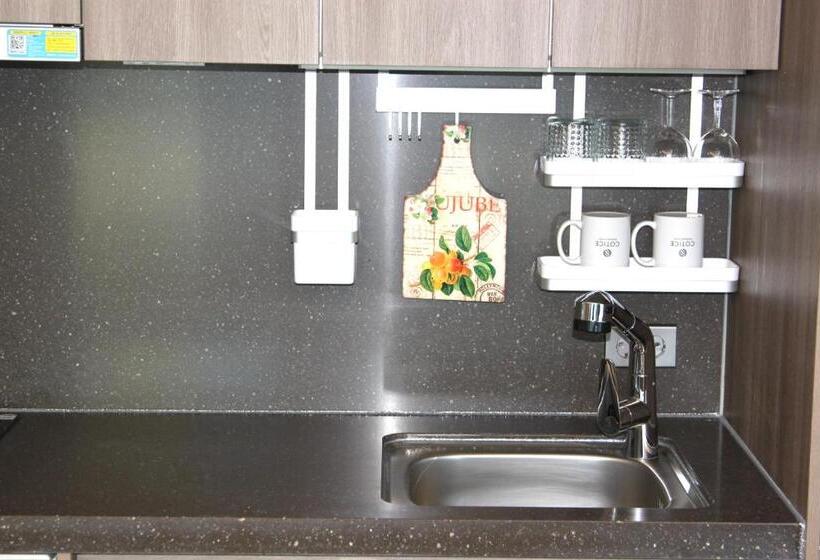 سوییت جونیور, Raviens