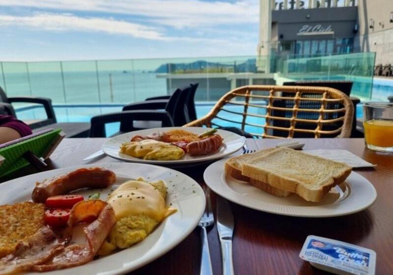 سوییت خانوادگی, Raviens