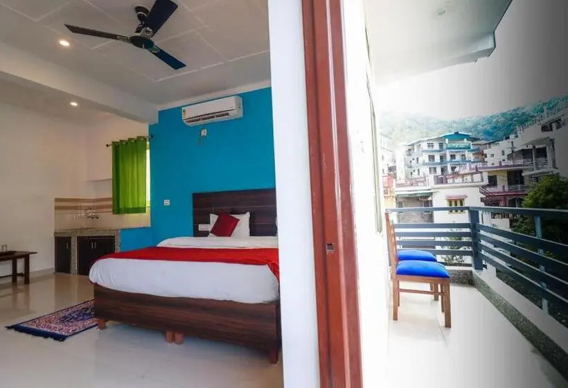 Chambre Deluxe avec Balcon, Manzil Hostel