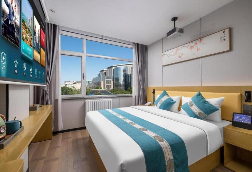 Номер Deluxe, East Sacred Hotel Very Close To The Drum Tower And Nanluoguxiang Houhai Bar Very Close To The Bird