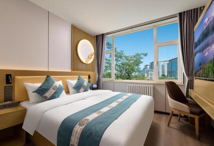 Номер Deluxe, East Sacred Hotel Very Close To The Drum Tower And Nanluoguxiang Houhai Bar Very Close To The Bird