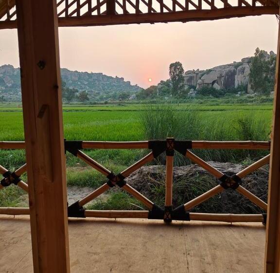Quarto Estandar Vista Montanha, The Sundown Hampi