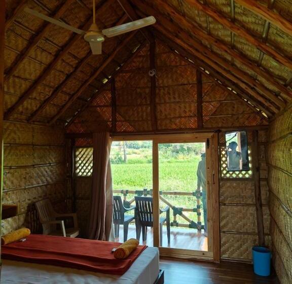 Quarto Estandar com Sacada, The Sundown Hampi