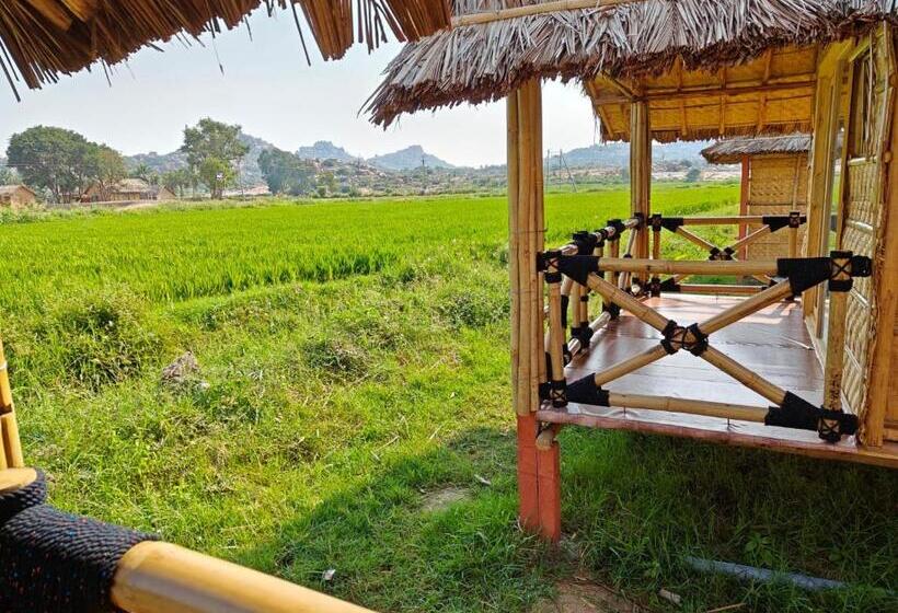 Quarto Estandar com Sacada, The Sundown Hampi