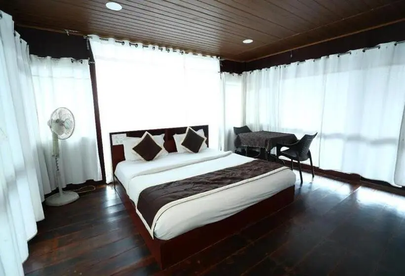 Chambre Standard avec Balcon, Coorg Tree House