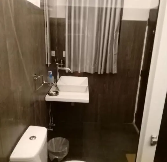 デラックスルーム, The Bliss Hostel Kandy