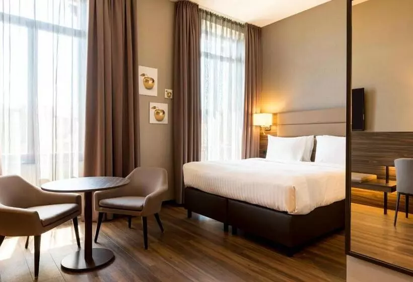 キングサイズベッド、シティビューデラックスルーム, Ac Hotel By Marriott Mainz