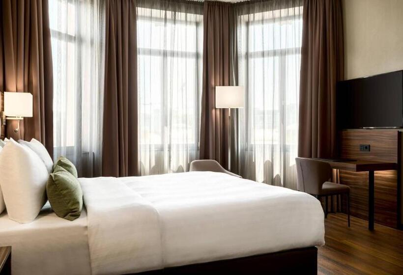 Номер Deluxe Кровать Кинг Вид на Город, Ac Hotel By Marriott Mainz