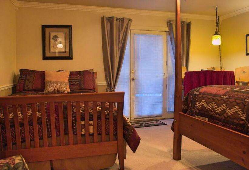 スタンダードルーム, Black Bear Manor