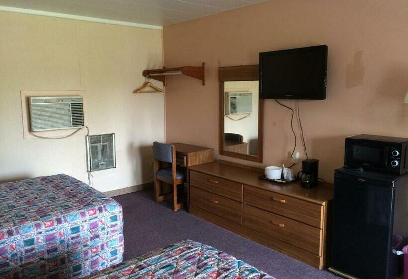 Номер Стандарт 2 Двуспальные Кровати, Budget Inn   Scottsboro