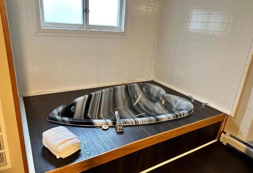 Номер Стандарт Индивидуальный Кровать Кинг, Cedar Hill Lodge