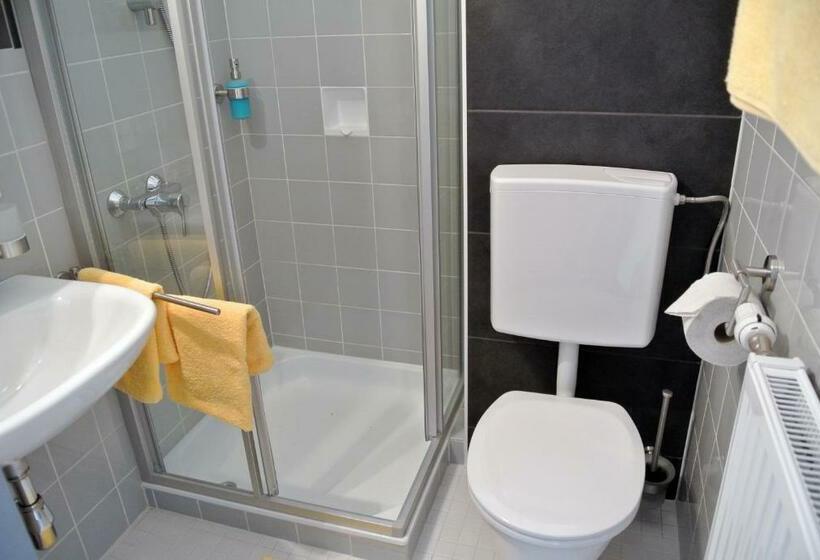 غرفة قياسية, Frühstückspension Paradiesgartl