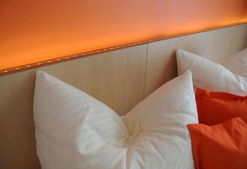 جناح جونيور مزوَّد بشرفة, Frühstückspension Paradiesgartl