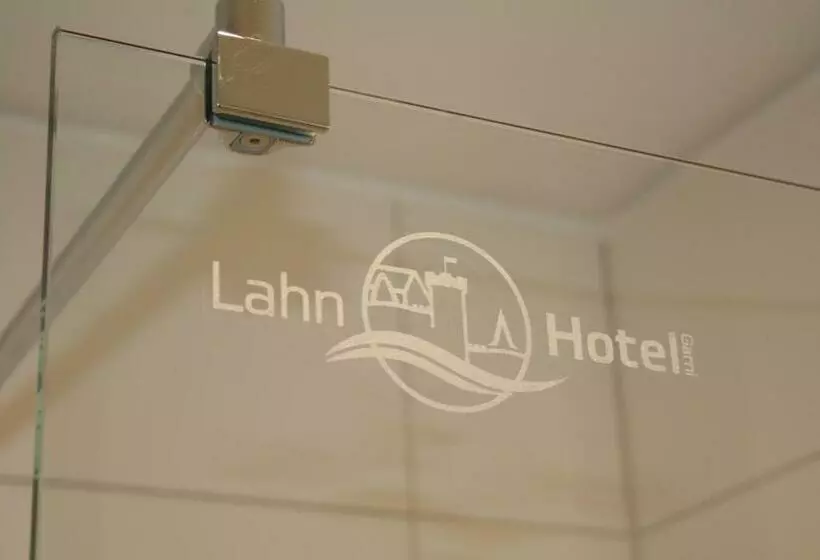 اتاق استاندارد یک نفره, Lahn