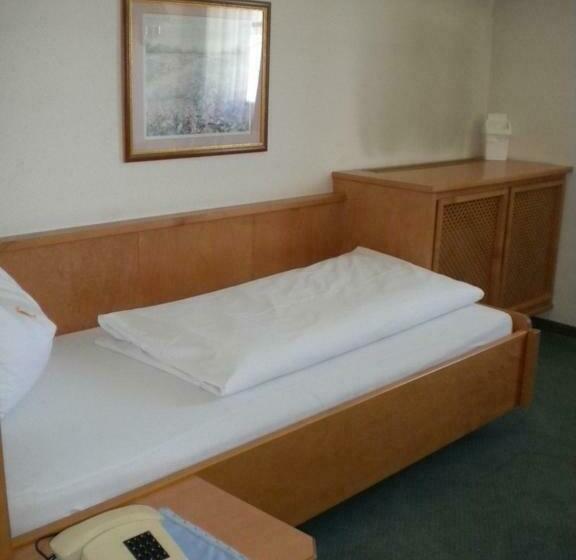 スタンダードシングルルーム, Pension Köberl