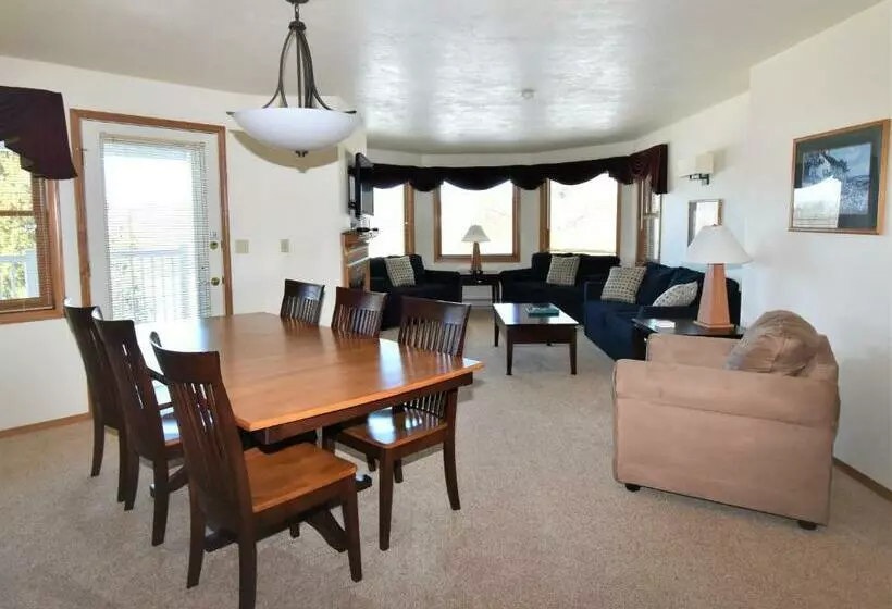 デラックススイート, Pheasant Park Resort