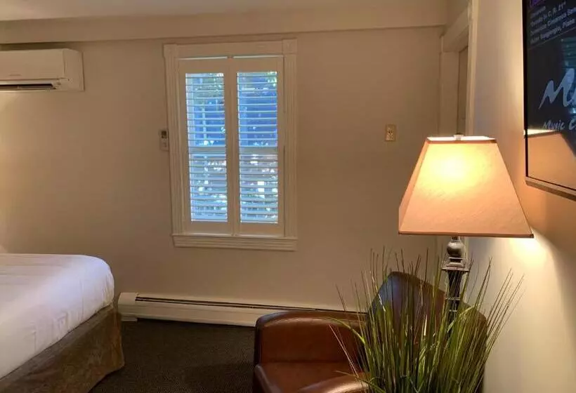 اتاق استاندارد با تخت بزرگ, Pilgrim House