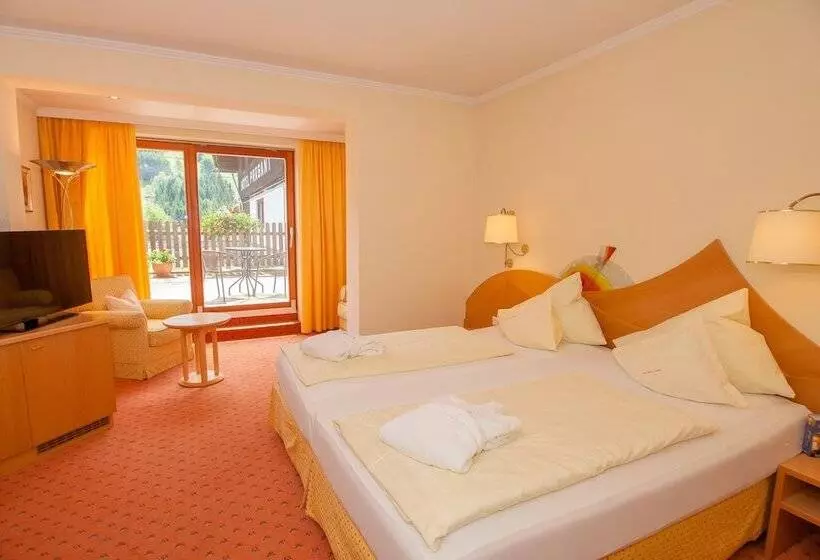 コンフォートルーム, Evident Hotel Prägant