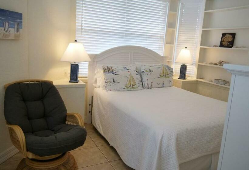 דירת שני חדרים, The Sea Spray Resort