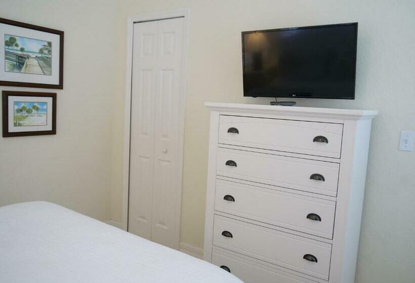 דירת שני חדרים, The Sea Spray Resort