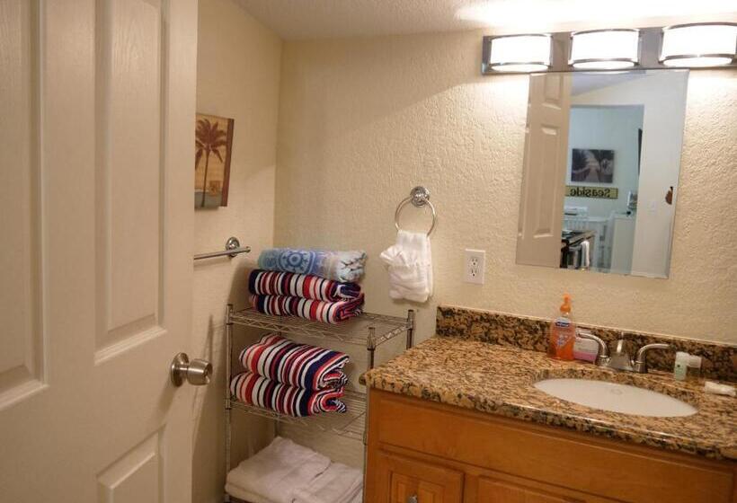 דירת חדר בקומת קרקע, The Sea Spray Resort