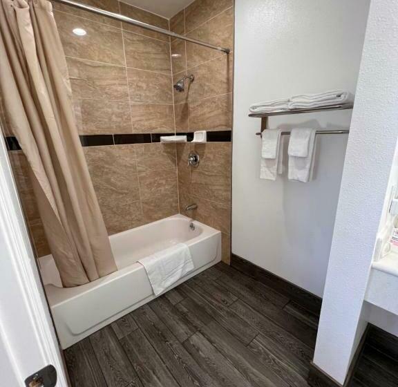 חדר סטנדרט, Town And Country Inn