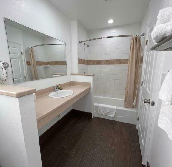 חדר סטנדרט, Town And Country Inn