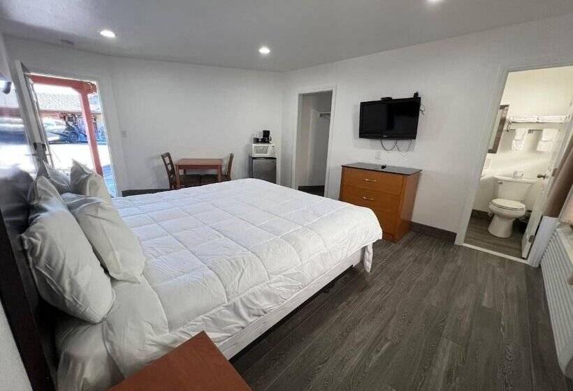 חדר דלוקס, Town And Country Inn