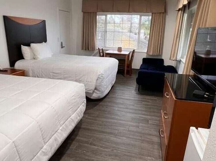 חדר דלוקס, Town And Country Inn