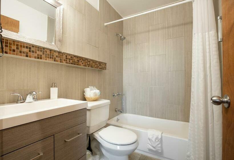 إستوديو قياسى, Wanderlust Inn