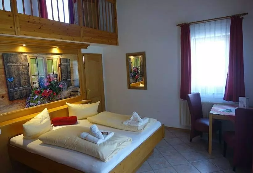 Perhesviitti, Gasthof Im Wiesengrund