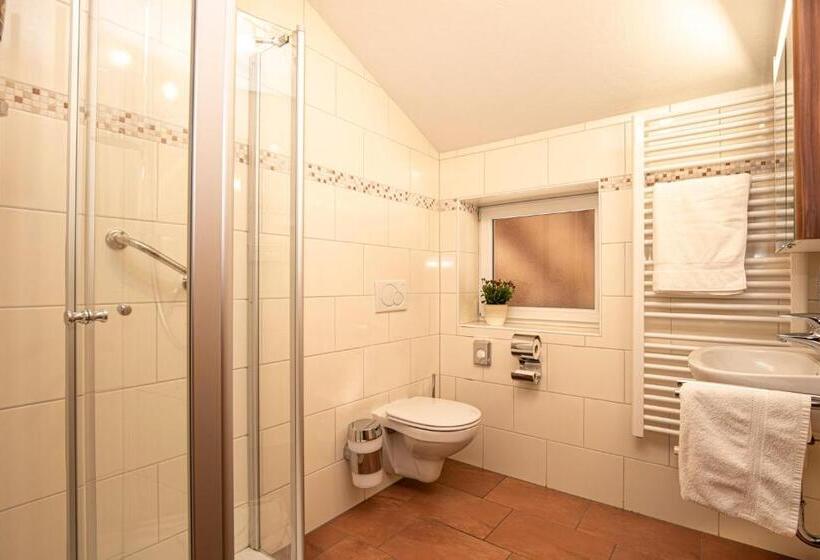 Номер Стандарт Индивидуальный с Балконом, Gasthof Im Wiesengrund