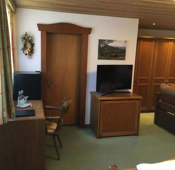 スタンダードトリプルルーム, Kur  Und Ferienhotel Haser