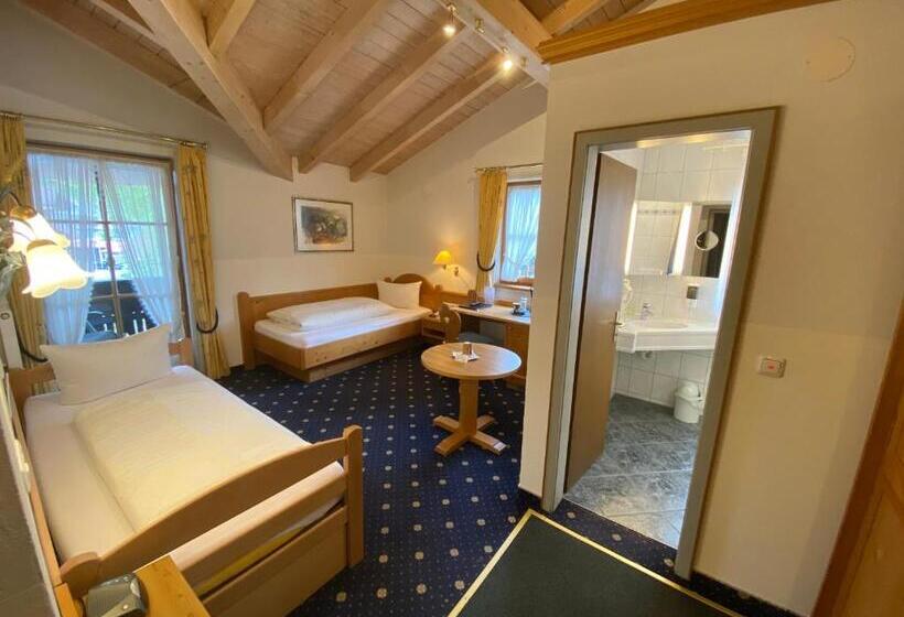 Номер Стандарт с Балконом, Kur  Und Ferienhotel Haser