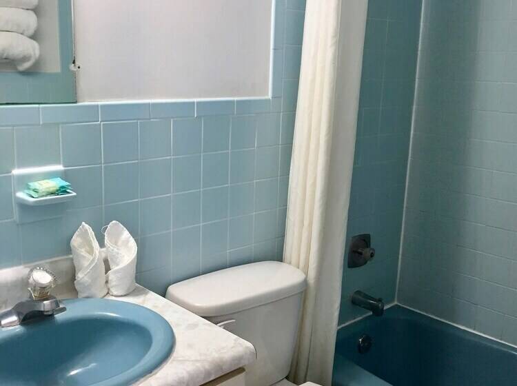 침실 2개 아파트, White Caps Motel