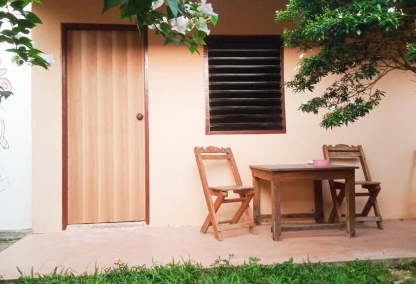 スタンダードルーム, Navaa Bungalow