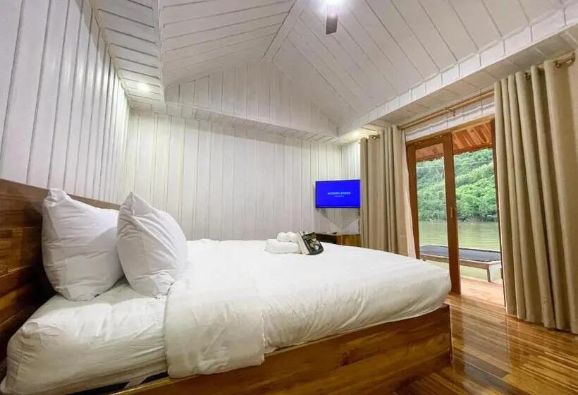 اتاق استاندارد با چشم‌انداز دریاچه, Nongkhiaw The Float House