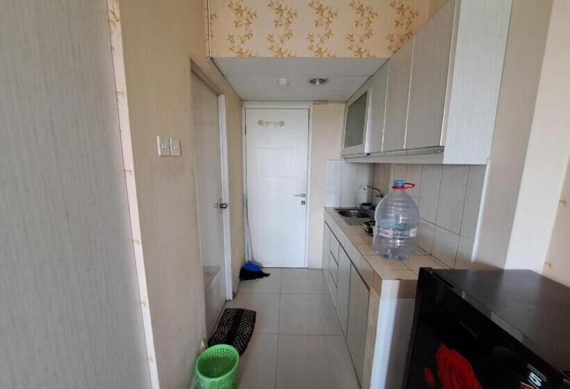 Номер Deluxe, Oyo Life 93106 Apartement Grand Sentraland By Andi